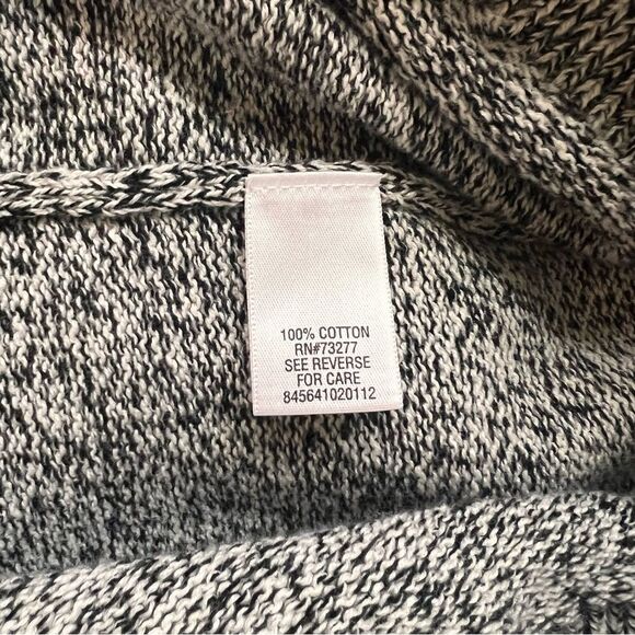 Croft & Barrow Mens Grey & Burgundy Button Mock Neck Sweater - Picture 6 of 6